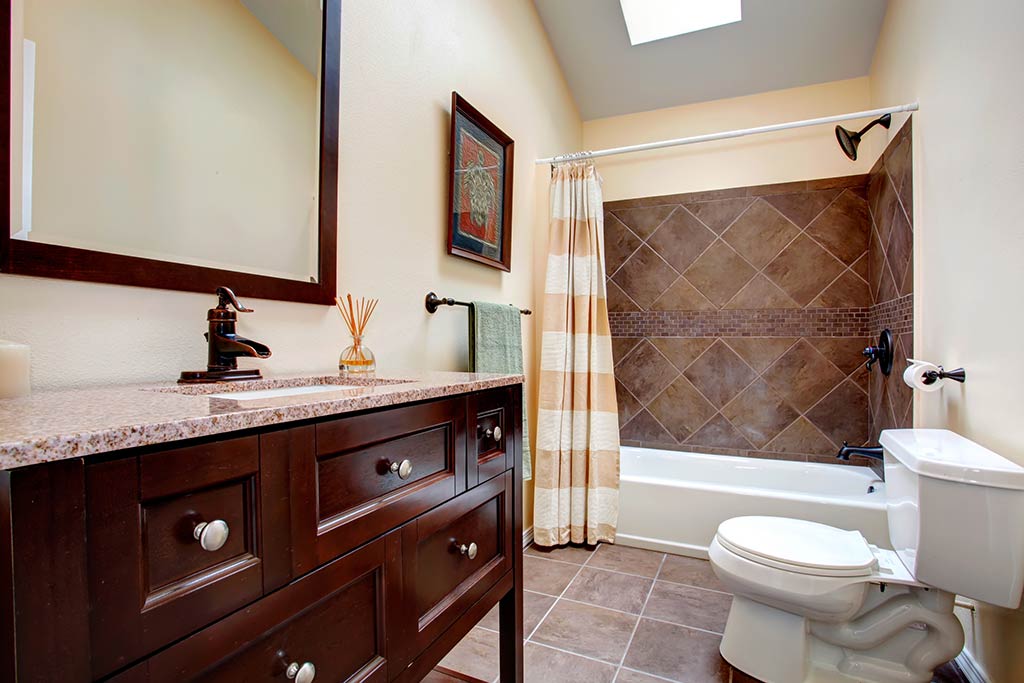 Elevating Custom Bathroom Design: 5 Expert Tips - Trinity Custom Homes